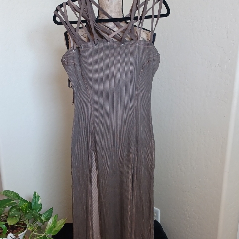 DOLLSKILL DARKER WAVES XXL ECHO HOODED SLIT MAXI DRESS BROWN REMOVABLE HOOD